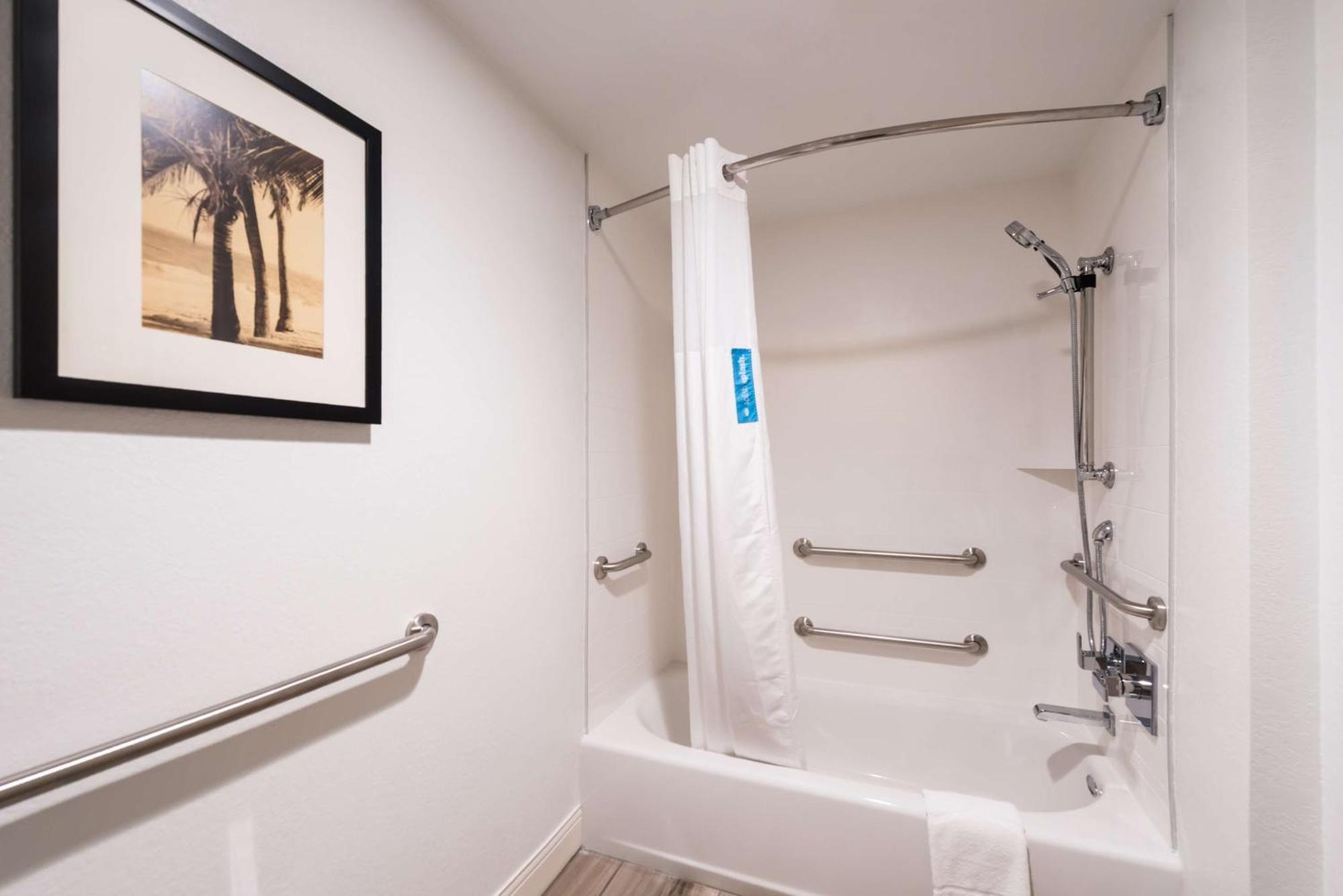 Hampton Inn Channel Islands Harbor Oxnard Extérieur photo